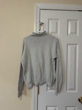 Tahari Light Gray Open Cardigan